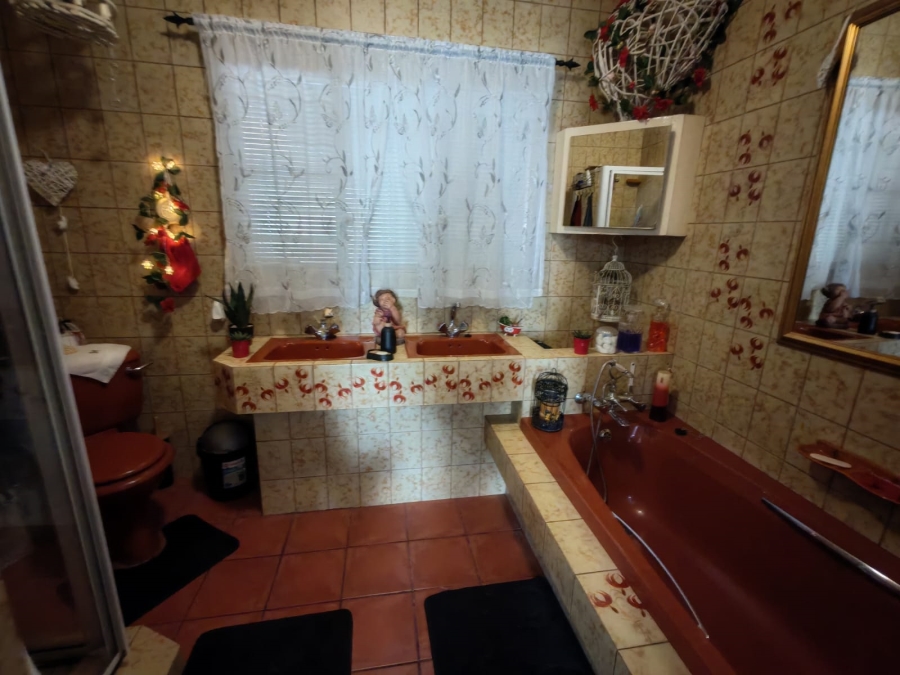 3 Bedroom Property for Sale in Sasolburg Ext 11 Free State